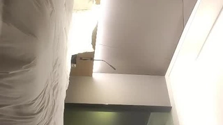 剧情演绎～很久没被干的美女找外送茶来喝！没想到一试成主顾～1
