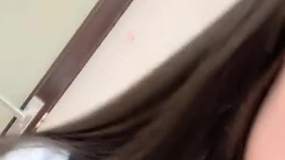 卷发良家美少妇就爱约野男人,做爱不积极,就是有毛病,学生长袜主动坐上快速抽送