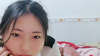 维罗尼卡·丘奇给杰克·维加斯警官口交,以避免因偷窃而受到惩罚